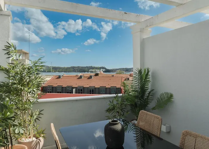 Apartment Casa Boma Lisboa - Sea View With Private Sunny Terrace - I