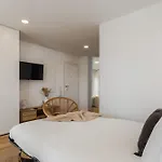 Διαμέρισμα Casa Boma Lisboa - Sea View With Private Sunny Terrace - I Alges