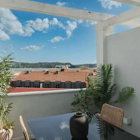 Lägenhet Casa Boma Lisboa - Sea View With Private Sunny Terrace - I